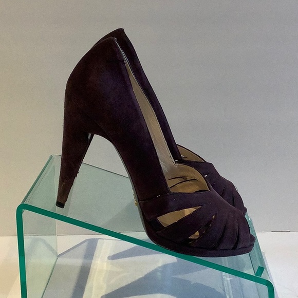 Prada suede heels - Picture 2 of 12